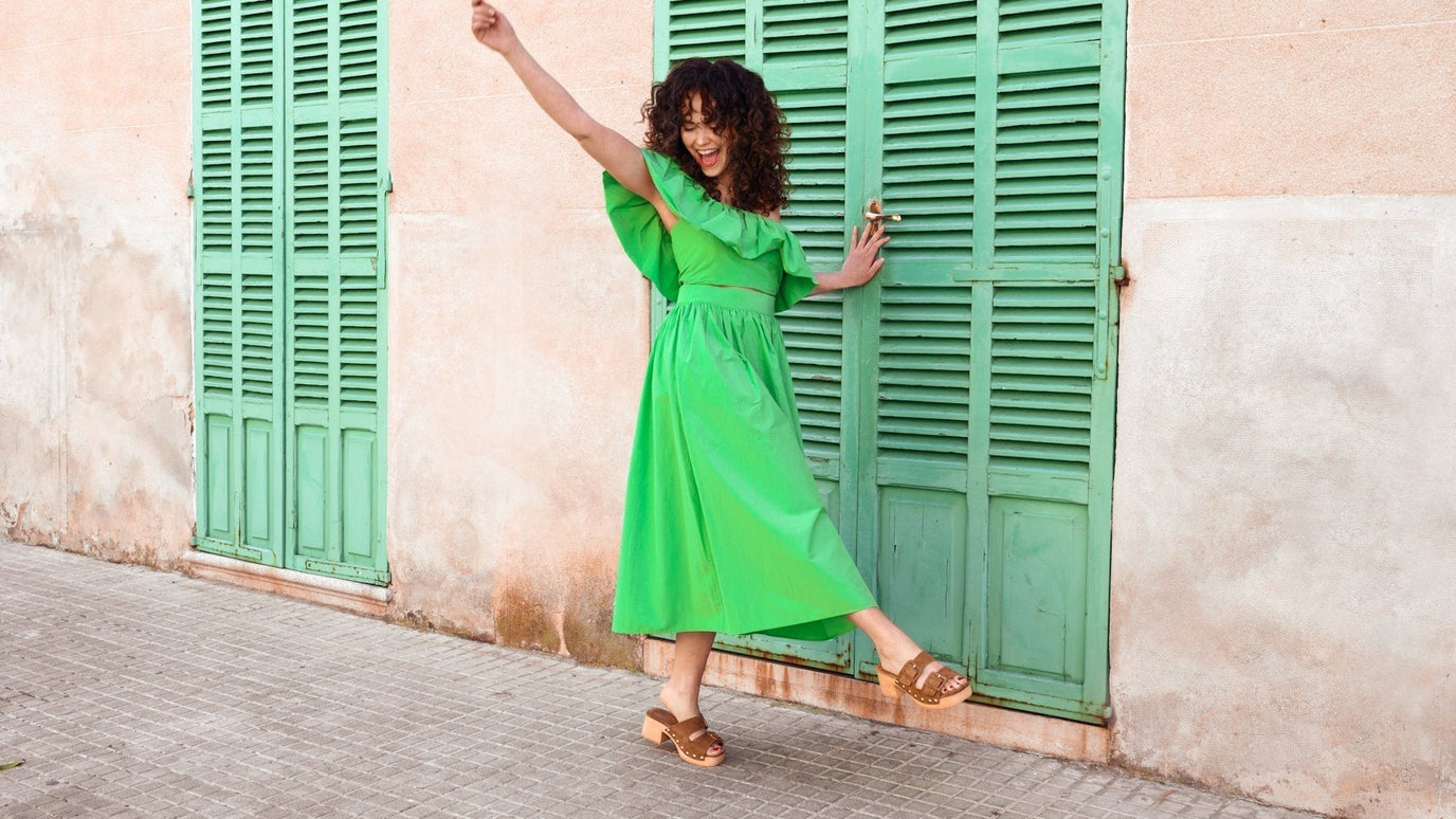 Clogs, clogs, clogs clogs, clogs, clogs