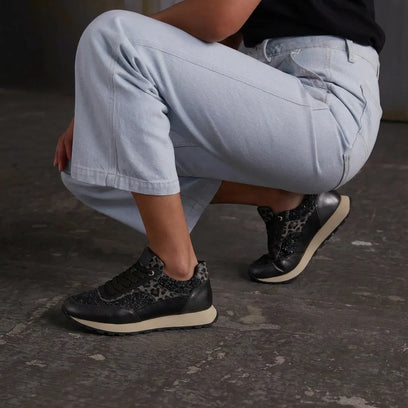 Novi Dames Sneakers Black